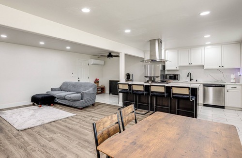 Tulare House | Under 1 Mi to Med Center! Stylish Home in Tulare