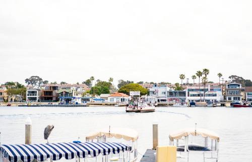 Balboa Island House | Updated 1Br Bayfront Cottage W Deck In Quiet Balboa Island By Beachview Rentals