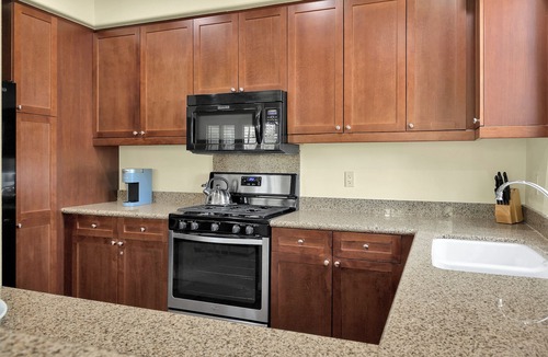 La Quinta Villa | Updated and Refreshed 3/3 villa just steps away from the Sparkling pool