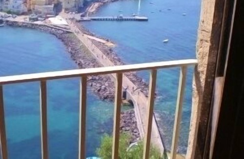 Ischia Ponte Apartment | vacation holiday rental apartment amalfi coast naples sorrento ischia italy