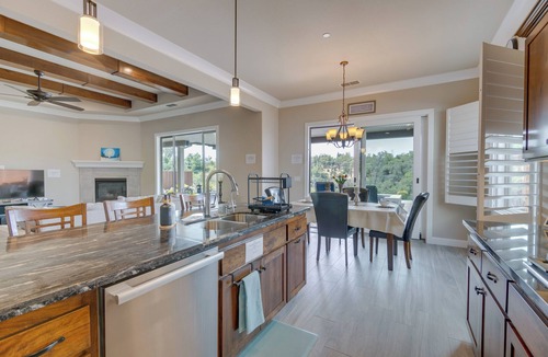 Sunset House | Vacation home just 3 minutes to Sacramento River
