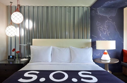 Fisherman's Wharf Hotel | Vibrant Room Close to Wharf, Pier 39 & Tours | Perfect for Romantic Couple Stay