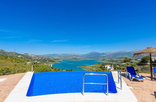 Vinuela Villa | Villa Adelfas Viñuela by Ruralidays