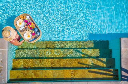 Dencarik Villa | Villa Agus Mas - Serene & calm beachfront villa!