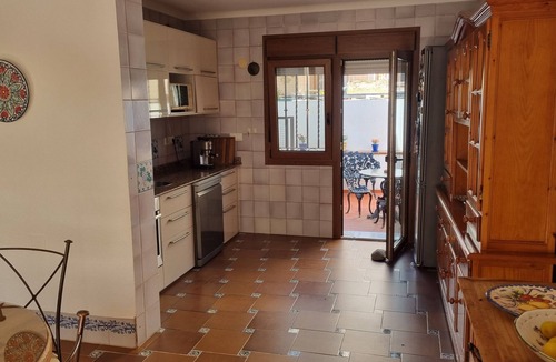 Cerrado de Calderon Villa | Villa 'Andaluza Pedregalejo Bbq Pool' with Sea View, Wi-Fi and Air Conditioning