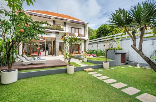 Legian Villa | Villa Avaluna (by JB Villas)