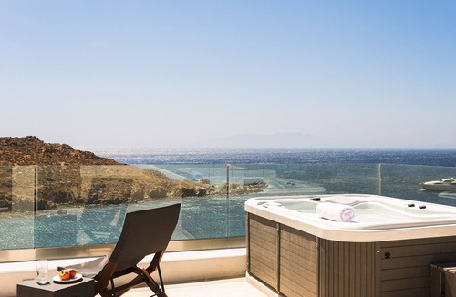 Agios Ioannis Villa | Villa Cascade - Exclusive Waterfront Villa with Infinity Pool and Hot Tub