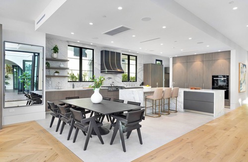 Beverly Hills Villa | Villa Colette by LuxJB 🏆 Beverly Hills Mansion with Resort-Style Service