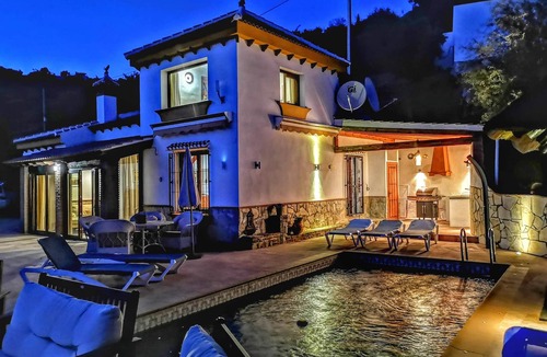 Sayalonga Villa | Villa Críalo: A Secluded Private Casa with Spectacular Sea Views.