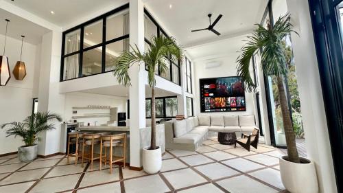 Batu Bolong Villa | Villa Daya Canggu - 5 Mins to Beach, Rooftop Cinema and Private Cook