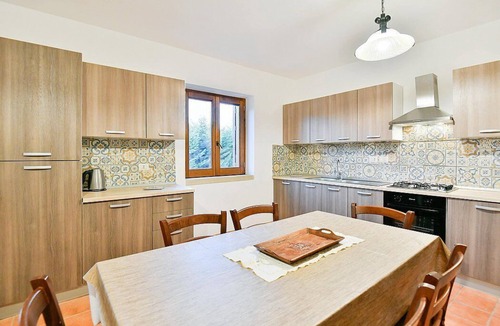 Castellabate Villa | Villa delle Pigne Grande: A characteristic and welcoming three-story ancient house made of stone, with Free WI-FI.