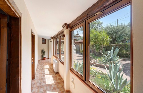 Stella Cilento Villa | Villa 'Don Elio Con Spa Privata' with Mountain View, Wi-Fi and Air Conditioning
