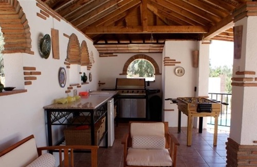 Alcaucin Villa | Villa Dos Torres Alcaucin with Mountain View, Pool, Wi-Fi & Garden