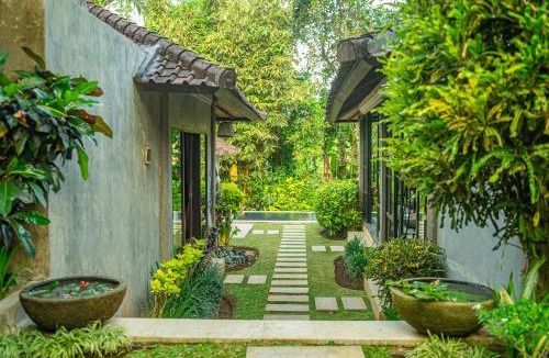 Tumbak Bayuh Villa | Villa Elysium Fields - Rustic Meets Industrial Chic Design