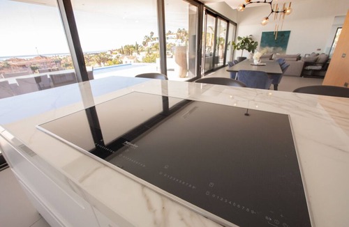 New Golden Mile Villa | Villa Flamingo - Modern Villa in Los Flamingos