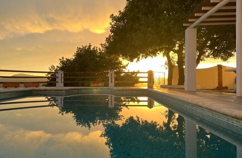 Canillas de Aceituno Villa | Villa for up to 8 persons with fantastic mountain views & private swimming pool