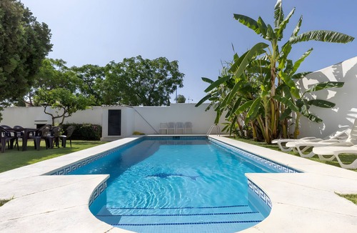 San Pedro de Alcantara Villa | Villa 'Guadiaro' with Mountain View, Wi-Fi and Air Conditioning