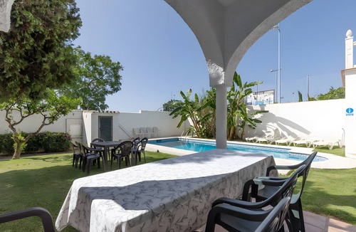 San Pedro de Alcantara Villa | Villa 'Guadiaro' with Mountain View, Wi-Fi and Air Conditioning