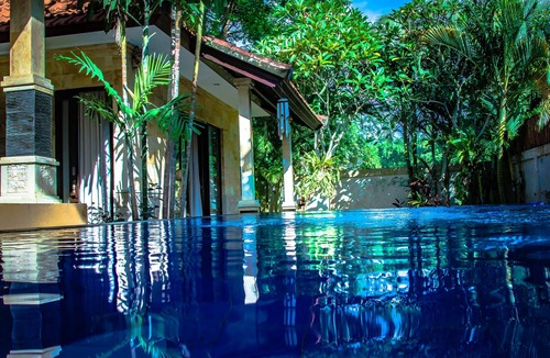 Batu Bolong Villa | Villa Impian. Room #2 in a typical Bali villa in a vibrant part of Canggu.