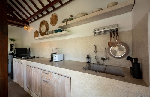 Tumbak Bayuh Villa | Villa Innerbloom stylish 2 BR with large pool and garden