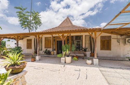 Kediri Villa | Villa Joglo Gnosis
