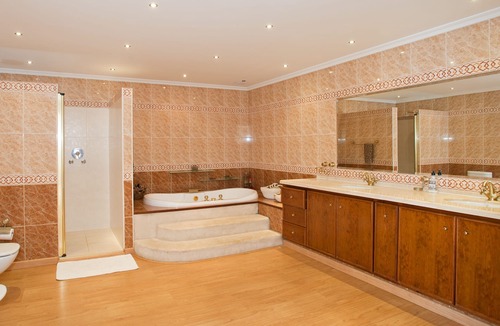 Puerto Banus Villa | Villa Less than 2 Mins walk to Beach & the lovely Puerto Banus Harbour
