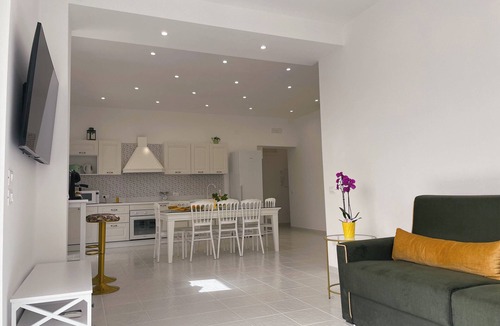 Schiazzano Villa | Villa Luci di Capri, Sorrento Coast - New Jacuzzi® Spa, Solar Shower & Lift