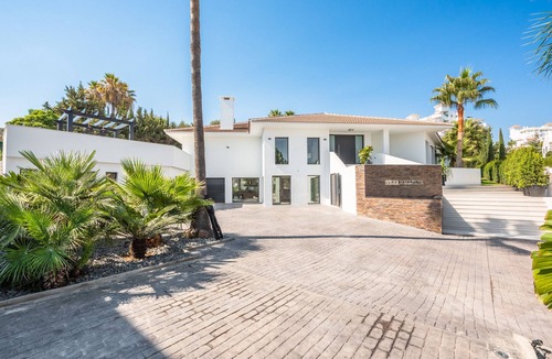 Marbella Villa | Villa Macarena - Luxury Villa near Puerto Banus!