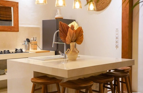 Laksmana Villa | Villa Riviera, an Exclusive 6BDR in the heart of Seminyak and close to the Beach
