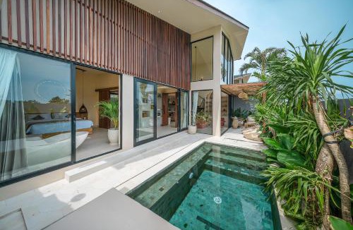 Cemagi Villa | Villa Seabel - AYO 5, Chic 2BR Tropical Getaway in Seseh, Close to Beach