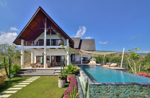 Kayu Putih Villa | Villa Sentosa , Panoramic Sea View Villa