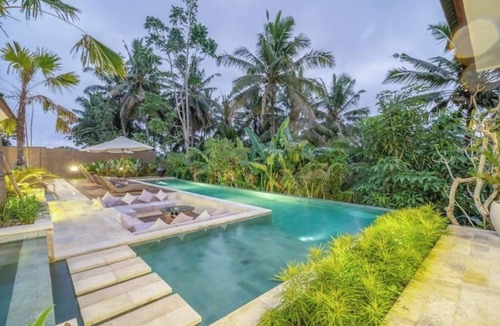 Petulu Villa | Villa The Kayu by GORO