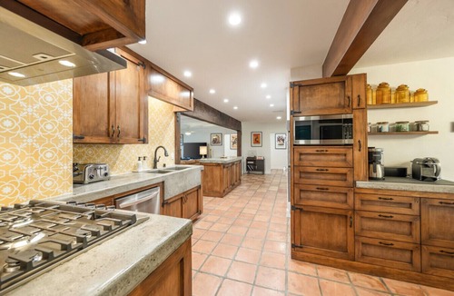 Racquet Club West House | Villa Verde Estate: Private Saltwater Pool, Hot Tub, EV Charger, Allows Pets
