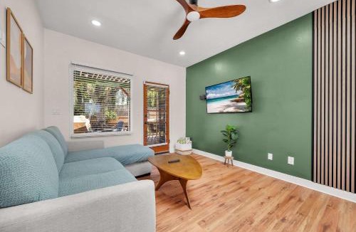 Old Town House | Walk to Old Town 2 Units