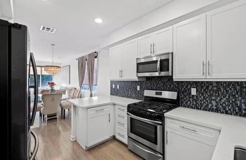Harbor House | Welcome to your So Cali dream oasis! Min stay 1 mo