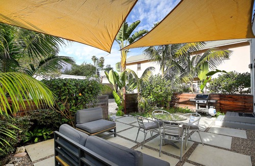 West Beach Villa | West Beach Villa 3 - well-loved, historic property featured in books, magazines - walk to beach!