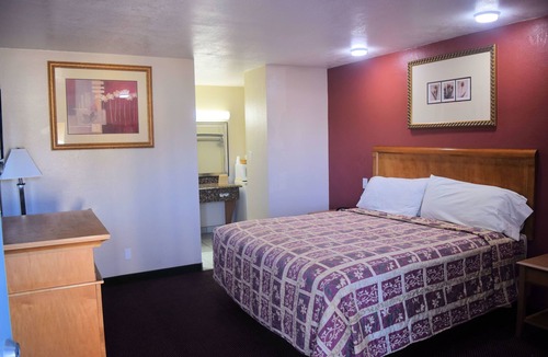 Taft Hotel | Western Inn & Suites