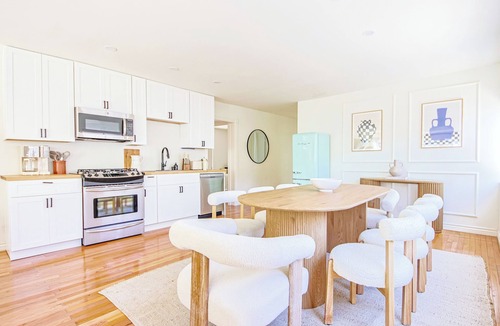 Melrose Villa | WestHollywood Villa 12PAX Jacuzzi&Garden Oasis