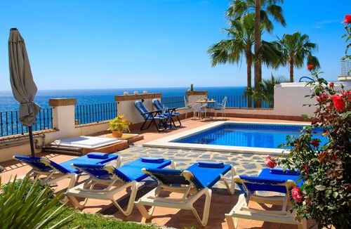Torrox Villa | Wonderful private villa for 8 people with WIFI, private pool, A/C, TV and terrace