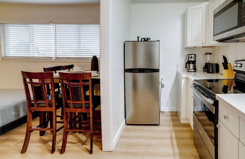 Rialto House | Work & Play! Studio 7 Mi to Dtwn San Bernardino