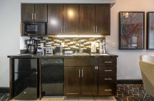 Lower Nob Hill Resort | Wyndham Canterbury at San Francisco - 1 Bedroom