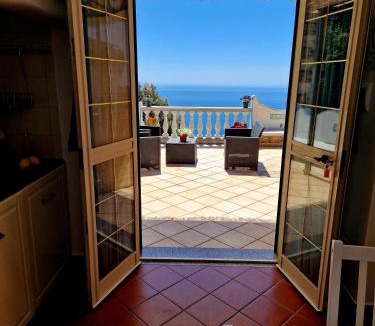 Nocelle House | Your nest on the Path