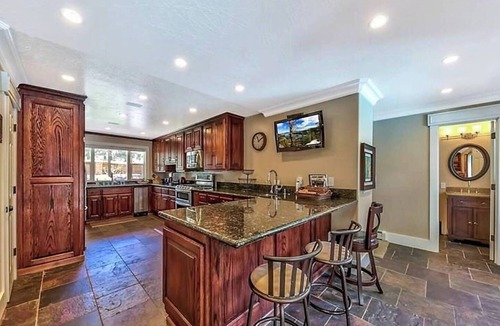 Skyland House | Zephyr Cove Versailles Private Beach & Ski Permitted DSTR1077P NV vacation House