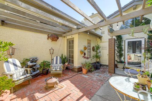 16 Mi to Beaches & Wineries! Chic Peaceful Retreat