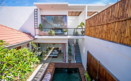 2 BR Villa dewi sri Private Pool Seminyak 2km to double 6 beach
