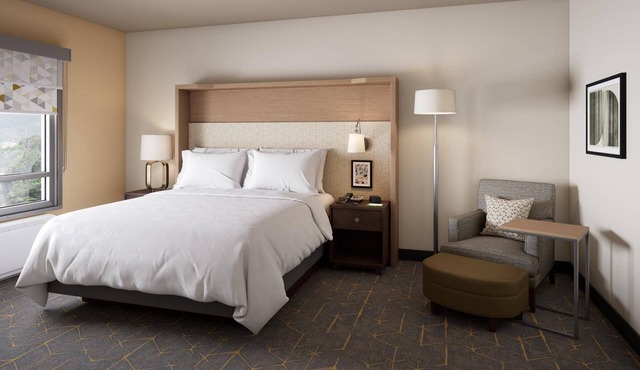 2 Convenient Rooms for Families Near Mojave Preserve + Free Breakfast Perks in Barstow