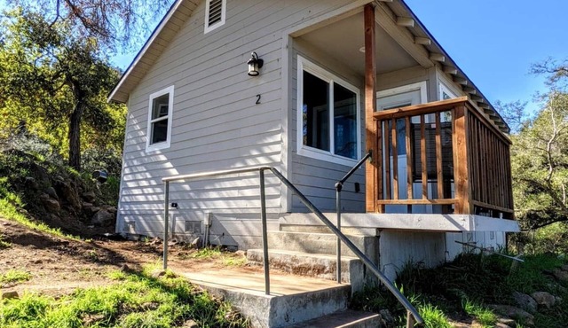 # 2. Eagle's Perch - 1 Bedroom Cabin with Fireplace & Views