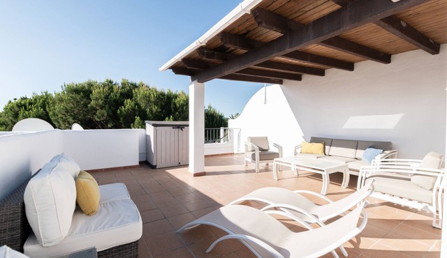 219 - Penthouse - 450 meters to the beach