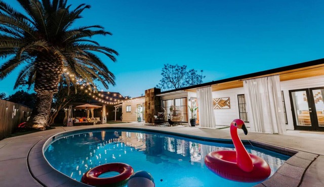 25% off, Private Pool Hot Tub BBQ Chef’s Kitchen CentralSD 4 mins to SDSU