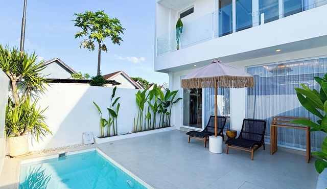 2BR Private Pool Villa with Sunken Lounge & Balcony in Canggu
